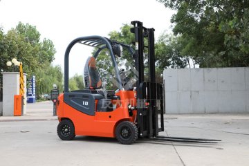 你知道，如何給叉車鉛酸電池“續(xù)命”嗎？